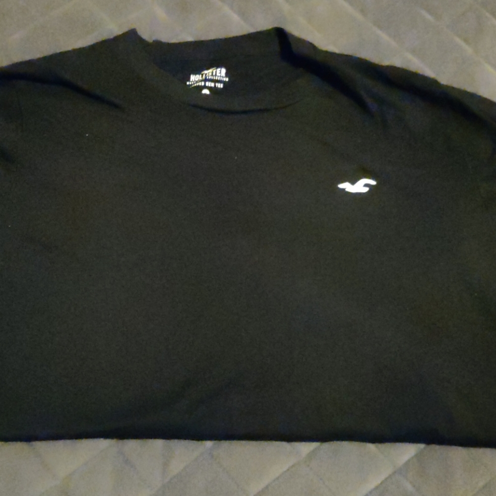 Hollister shirt